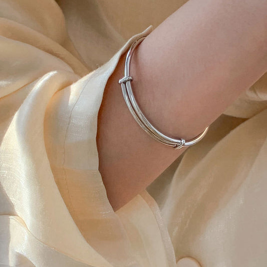 Eterna Loop Bracelet