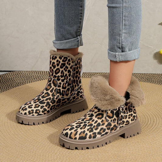 Kathy - Lined Boots with Leo Design